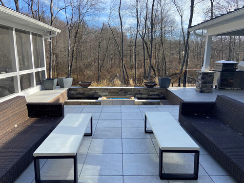 Sitting area of a courtyard ranch home